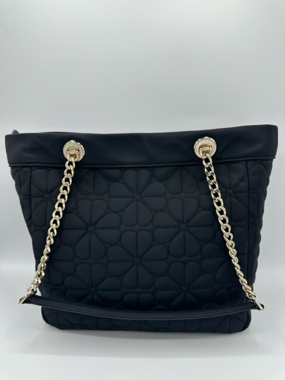 💰PRICE DROP💰 Kate Spade Spade Flower Quilted Medium Tote Black Chain Strap - Picture 3 of 14